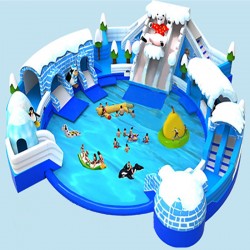 冰雪世界水滑梯